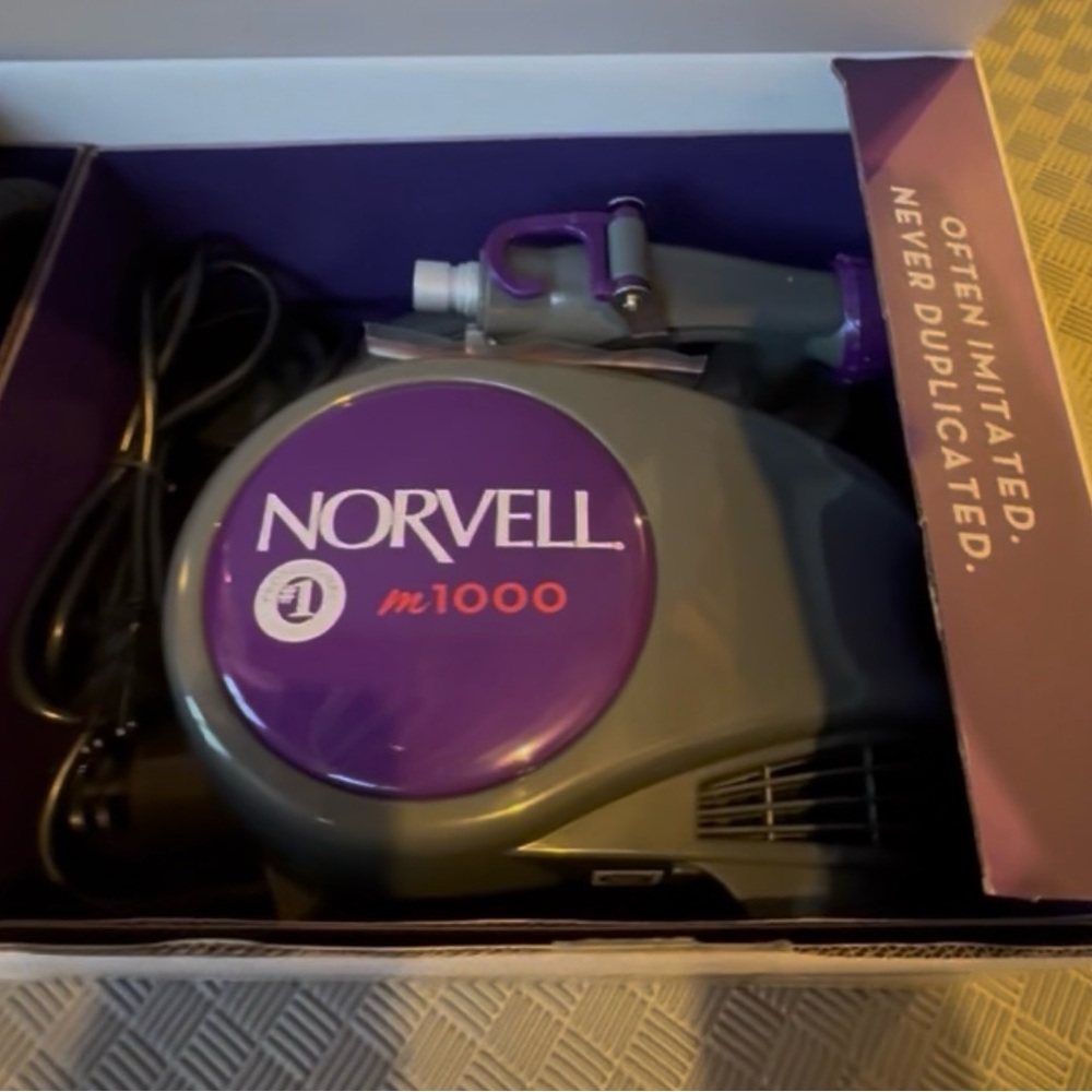 Norvell M1000 Spray Tan Machine - Purple and Gray NEW NEVER USED